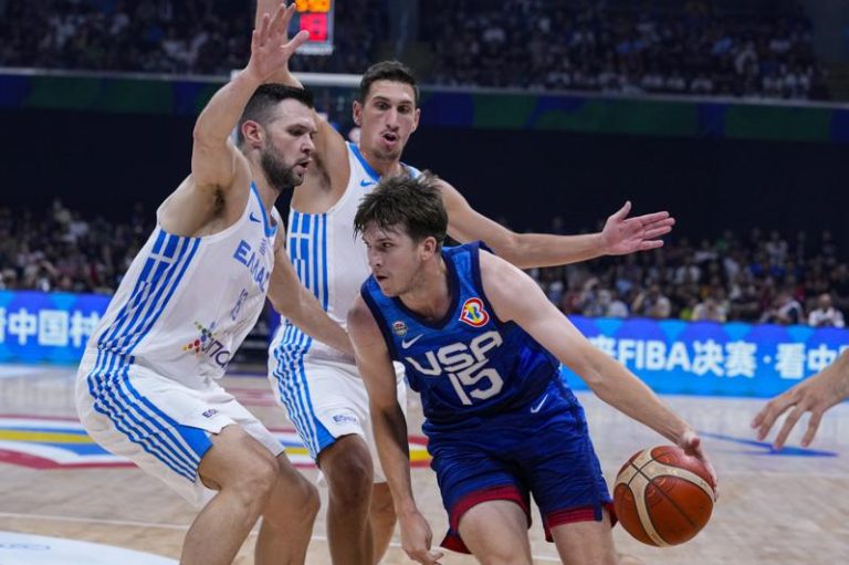 2023世界盃籃球賽／里夫斯秀技領軍　擊退希臘取得二連勝│FIBA│2023世界盃籃球賽│美國隊│